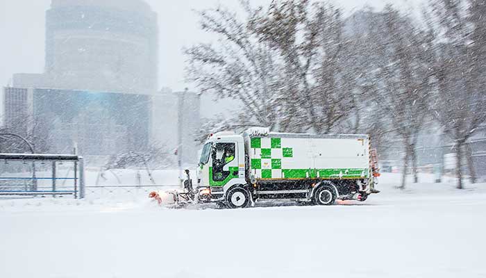Winter comes: Winter Driving Tips for Truck Drivers