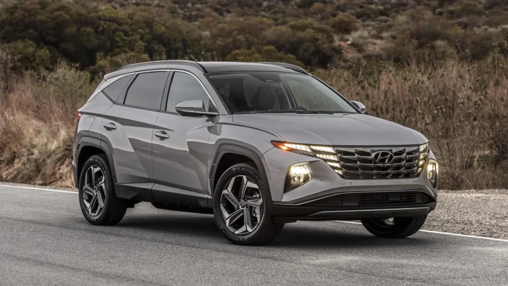 2022-hyundai-tucson-plug-in-hybrid-phev-promo-image